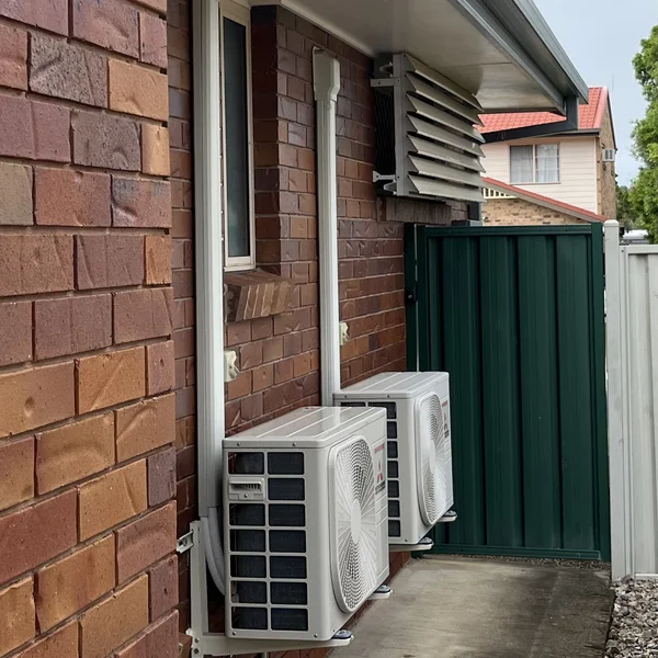 Aircon pipework thumbnail
